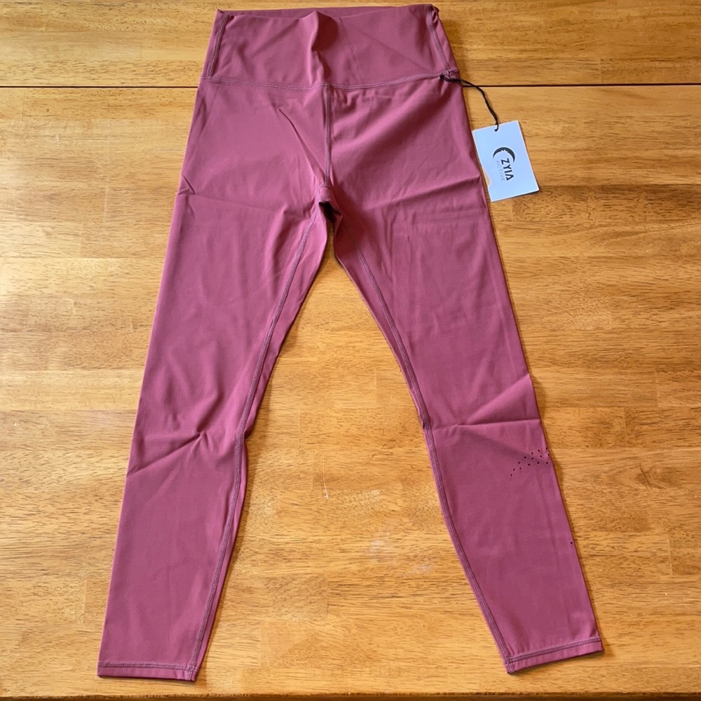 Red Pear Moon Brilliant Hi-Rise 7/8 24”